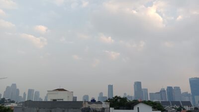 Wilayah Jakarta Pagi Ini Didominasi Awan Tebal, Siang Hingga Malam Diprediksi Cerah Berawan