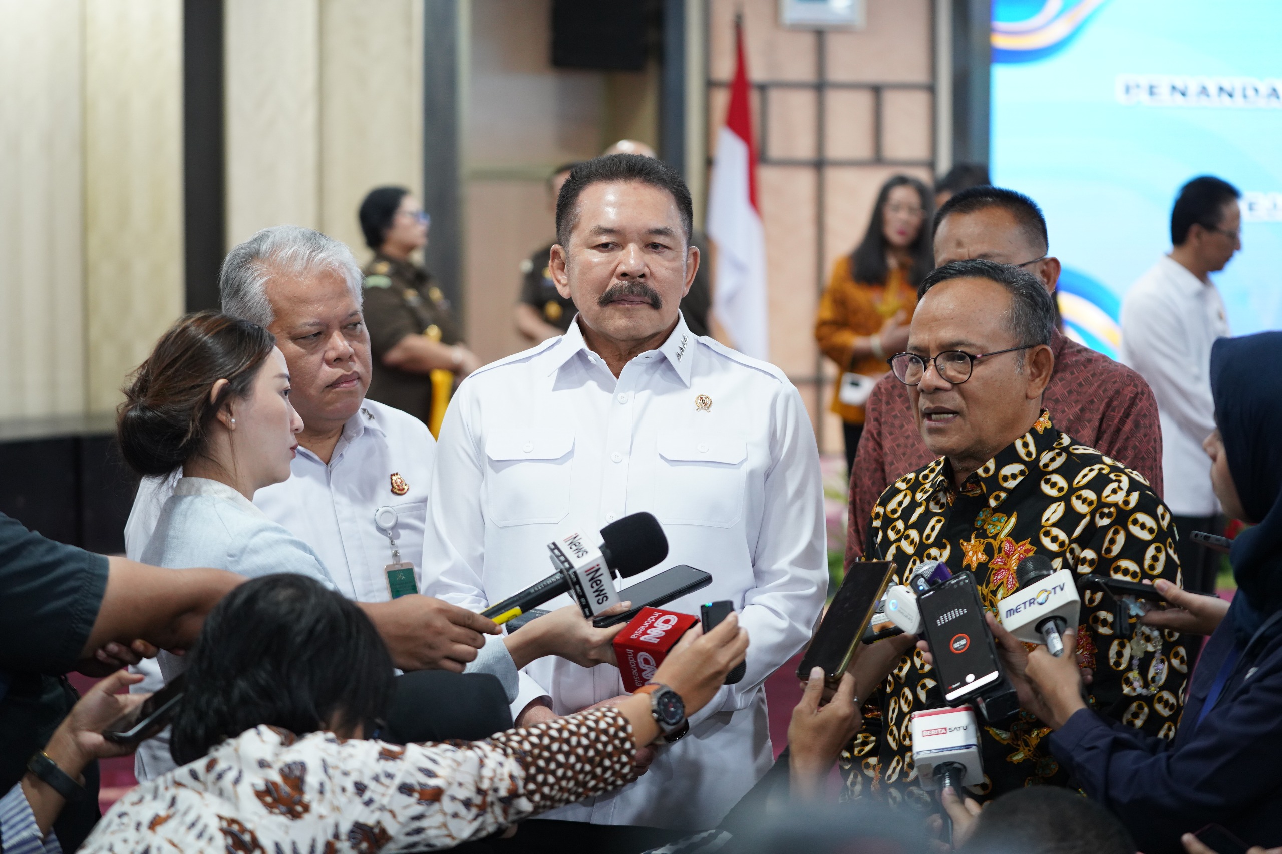 "Kejaksaan RI dan Dewan Pers"