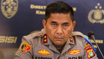 Irjen Pol Karyoto resmi diangkat sebagai Kabaharkam Polri menggantikan Komjen Pol Fadil Imran. (Dok. Faktakalbar.id)