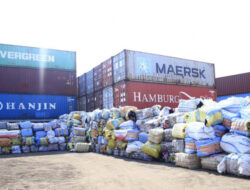 Bareskrim Polri Sita Ribuan Pakaian Bekas Impor Ilegal