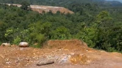PT Srinding Sumber Makmur Serobot Lahan dan Gusur Rumah Warga Demi Perluas Lahan Tambang Emas