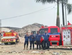 TPA Jatiwaringin Masih Membara, Damkartan Tangsel Terjunkan Personel Tambahan
